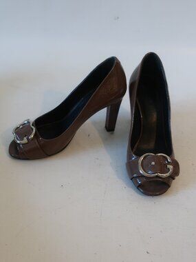 Authentic Gucci Patent Leather Brown Interlocked GG Buckle Peep Toe Pump 36 US/6